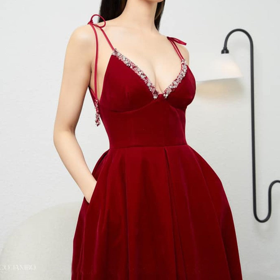 Deep V Neckline Suspender Sexy Backless Sleeveless Velvet Crimson Princess Dress - JOcaste