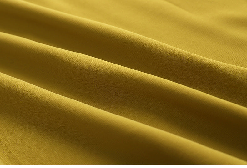 Embroidery Covers The Stomach And Shows Thin A-line Skirt
