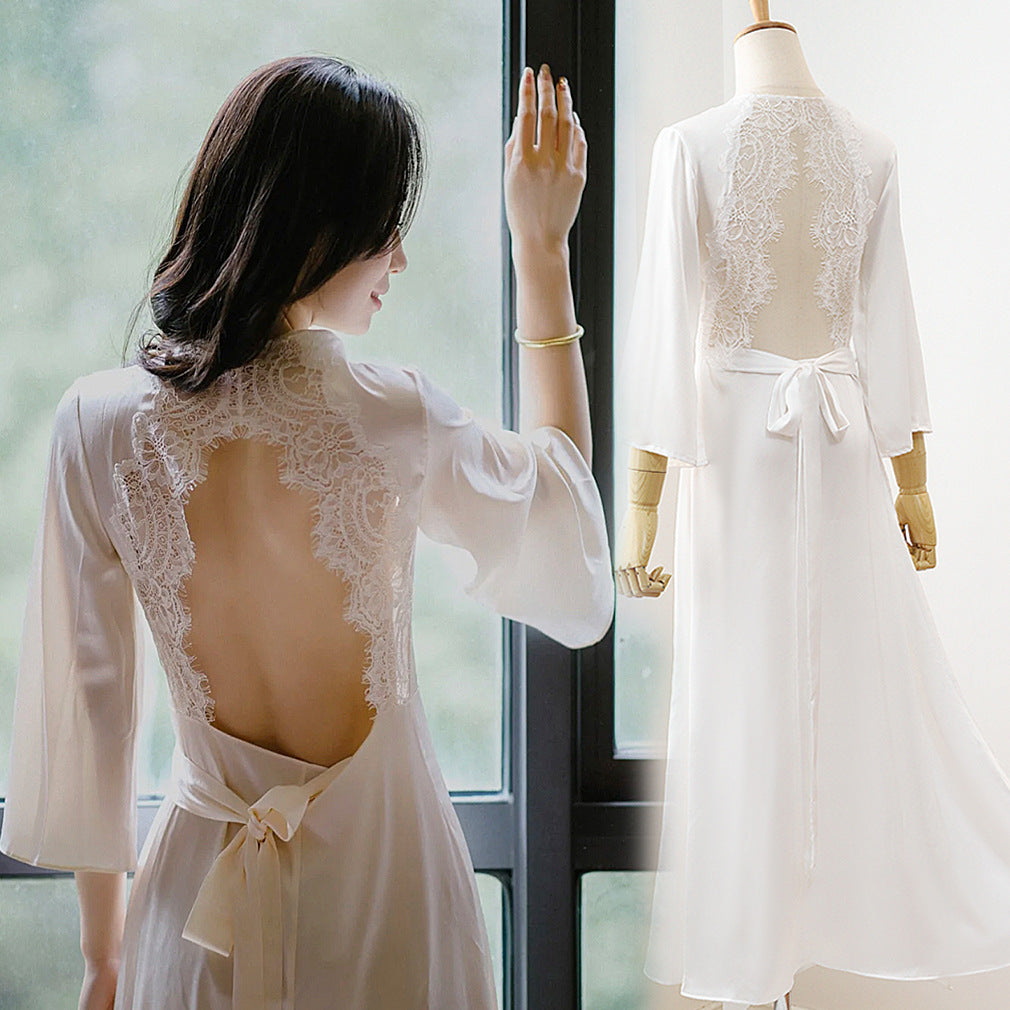 Long Gown With Slender Lace Lace On The Back