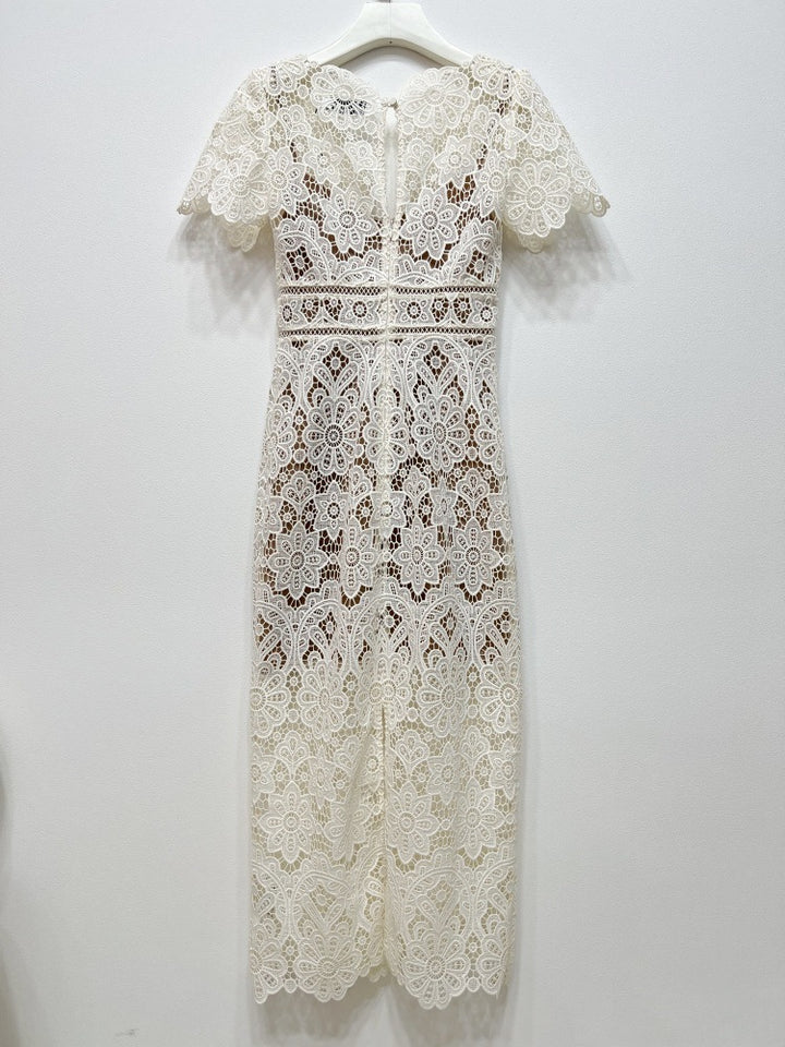 Water Soluble Lace V-neck Short Sleeve Waist Slimming Dress